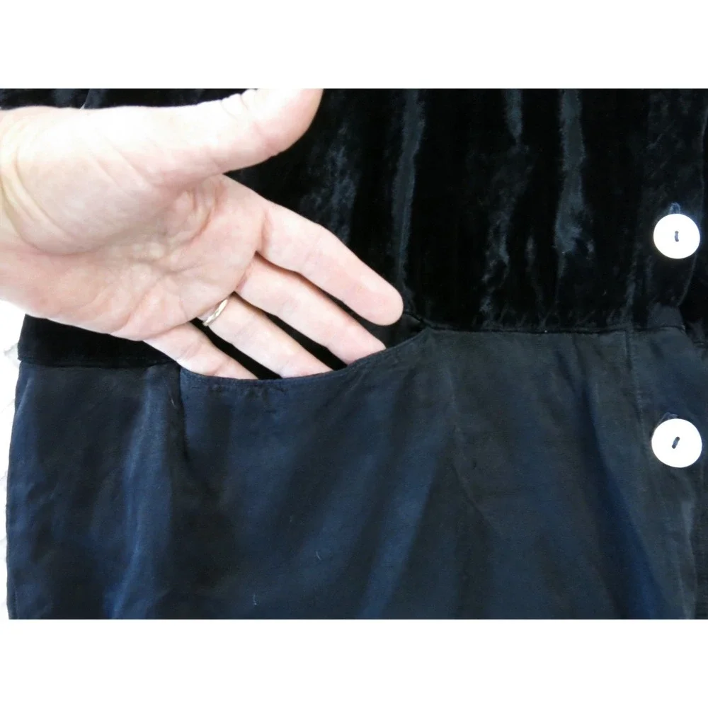 Whimsigoth Vtg 90s Y2K Black Velvet Rayon A La Mode Shirt Witchcore Grunge - Picture 5 of 13